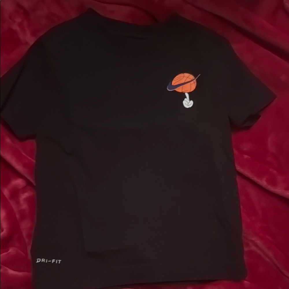 Nike Black and Orange Short Sleeve Tees